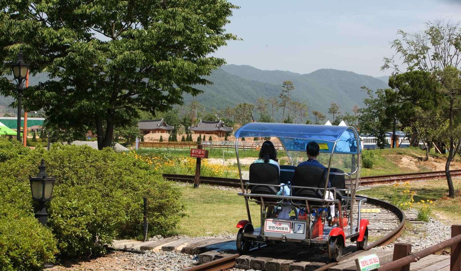 섬진강 기차마을