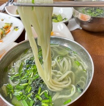 다슬기칼국수