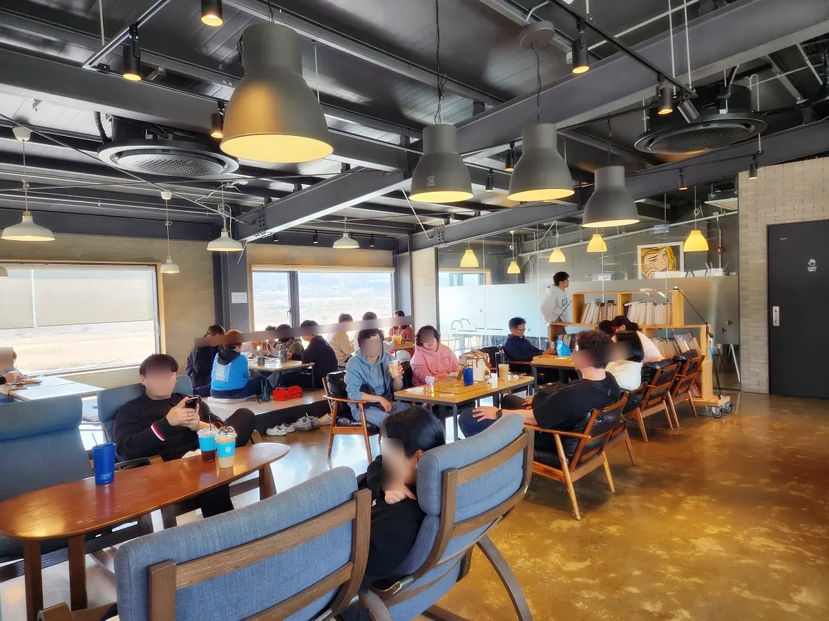 카페-단월-내부