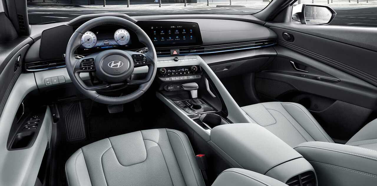 아반떼 하이브리드 인테리어