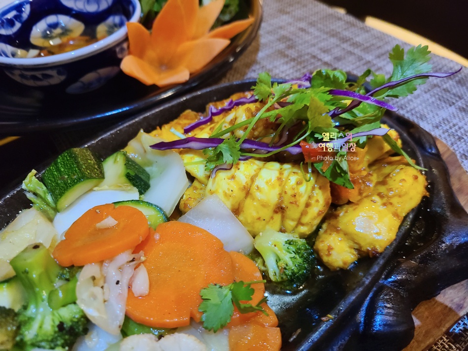 레드빈 호이안 식당 디너 후기 - 라 시에스타 호이안 리조트