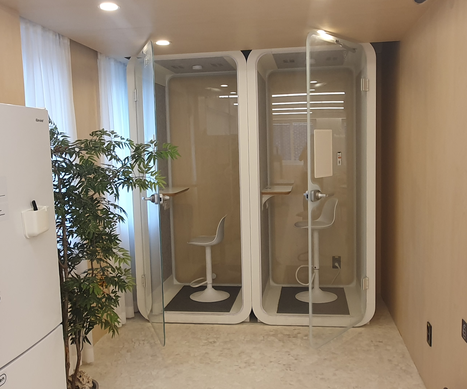 파이브스팟 역삼점 전화부스 사진