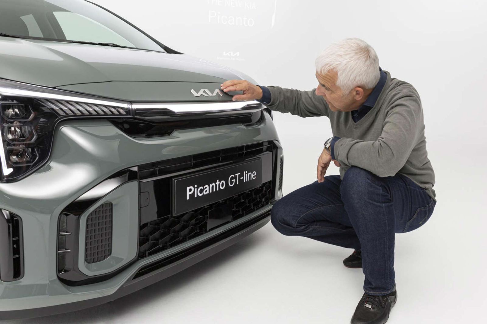 기아의 대표 경차인 '신형 모닝(수출명 피칸토)'이 공식 출시 전 해외에서 유출됐다.