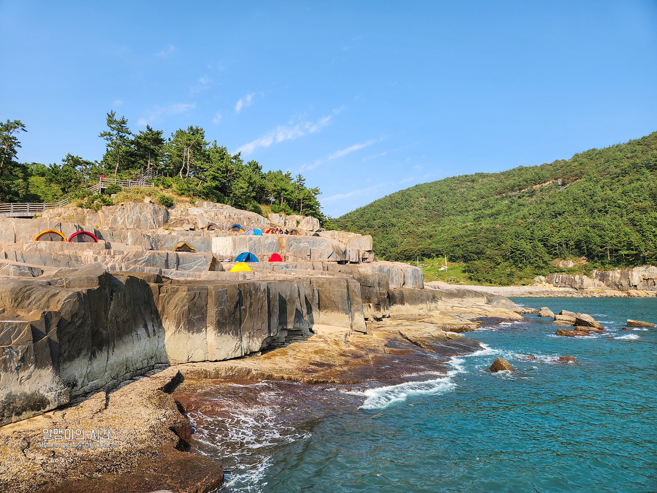 #26-2 여수 개도 백패킹_여기 온돌 돌침대 있어요 (노지 캠핑) - undefined - 돌침대 텐트 피칭 방법 #26-2 여수 개도 백패킹_여기 온돌 돌침대 있어요 (노지 캠핑) - undefined - 돌침대 텐트 피칭 방법