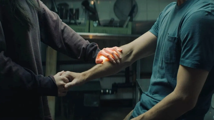 코드8줄거리결말