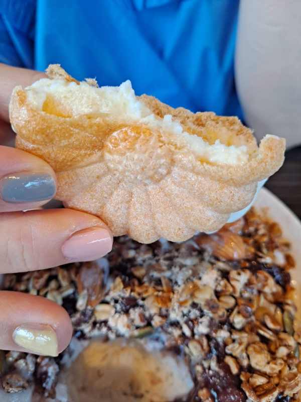 팥빙수 모나카 한입