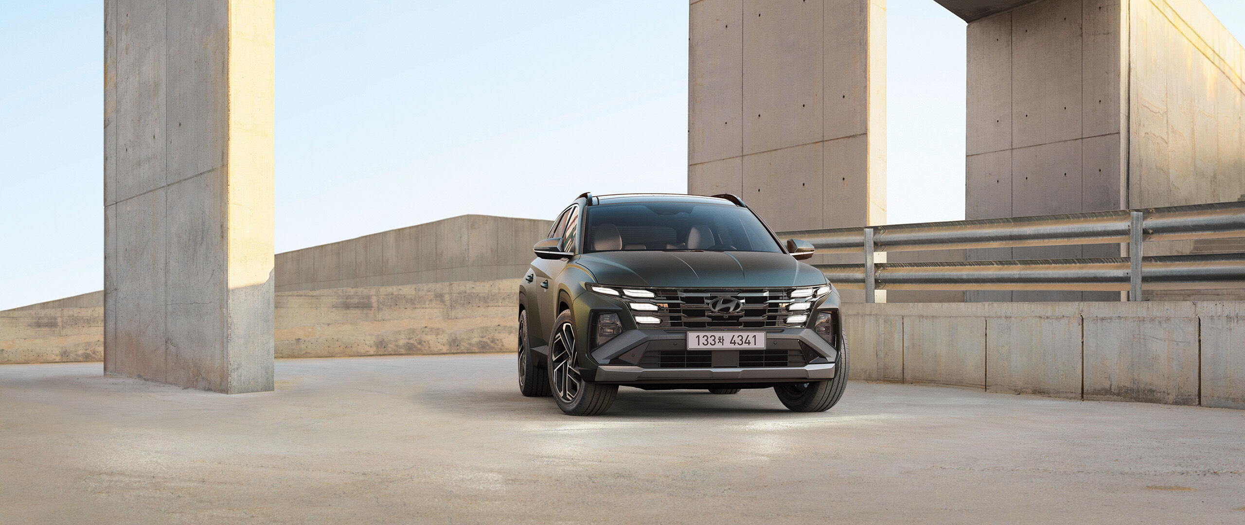 투싼 하이브리드 정면