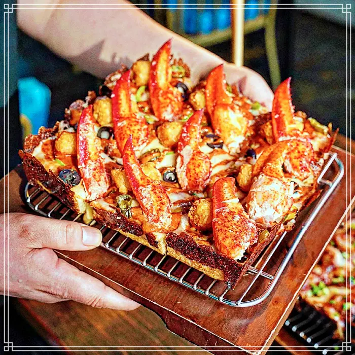 압구정 로데오 맛집 수비드 우대갈비 디트로이트 피자