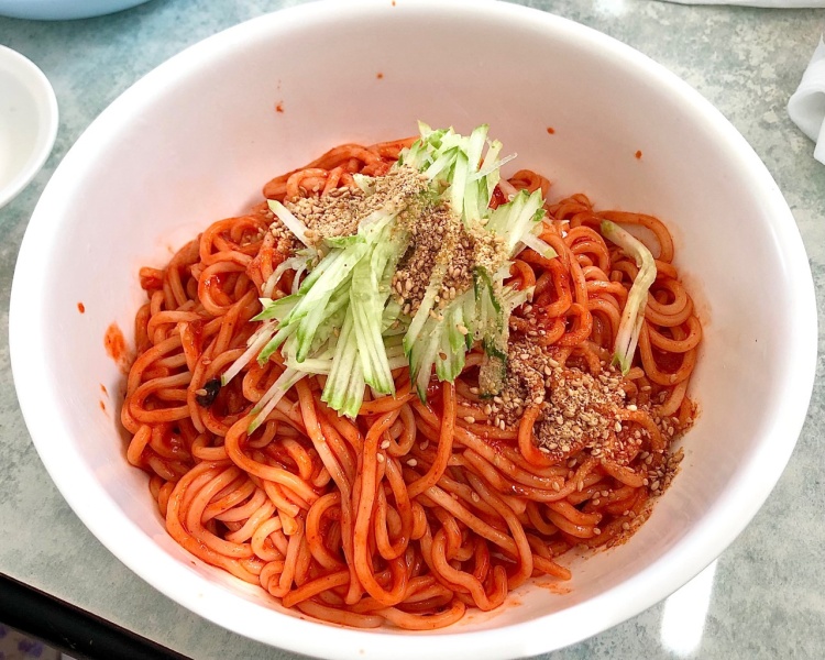 &lsquo;하루 3시간, 150그릇 한정판매&lsquo; 50년 전통의 콩국수 충남 당진 맛집