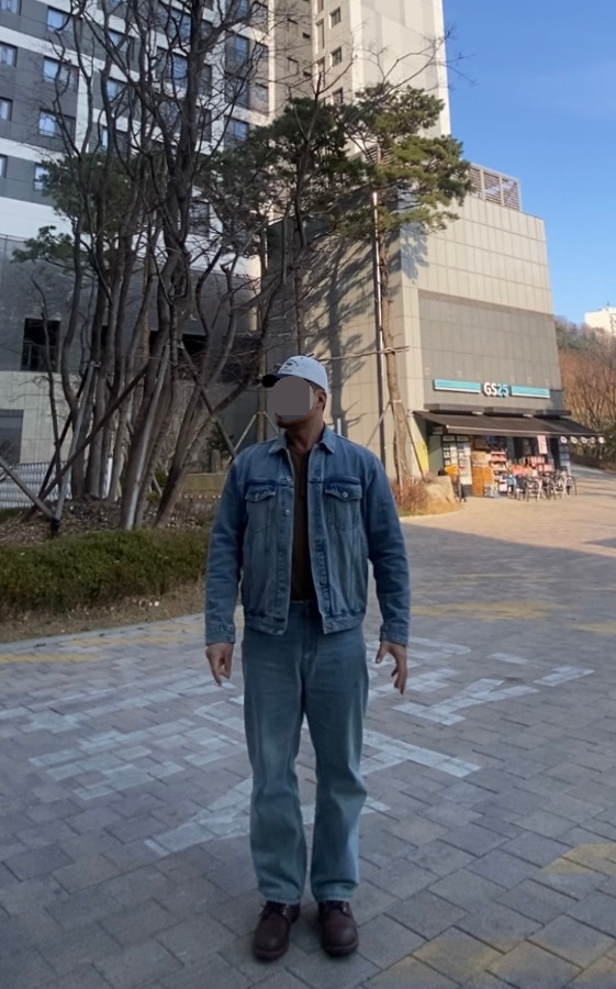 데일리룩('26. 3. 13.)조이스베케이션 투톤 볼캡, 무신사스탠다드 데님 트러커 청재킷, 유니클로 와플헨리넥, 무신사스탠다드 레귤러핏 데님 팬츠, 레드윙 아이언레인저 앰버하니스