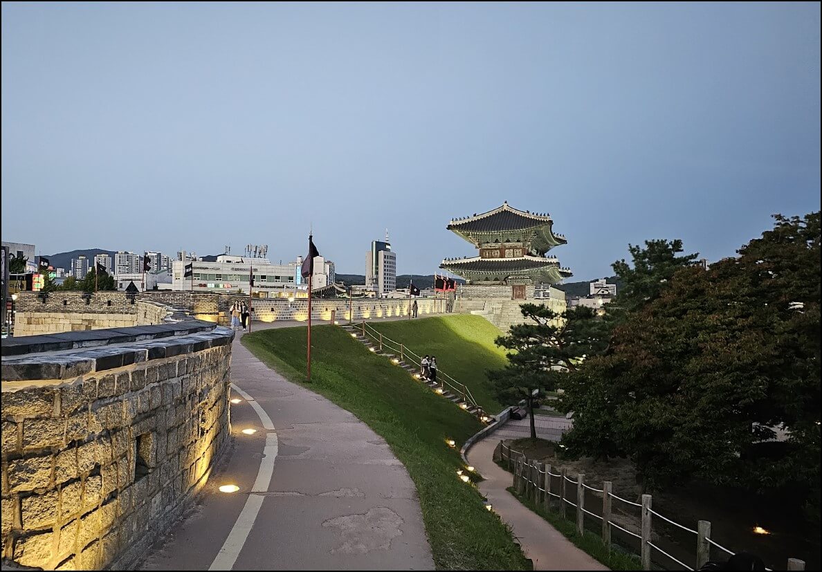 수원화성 성곽길