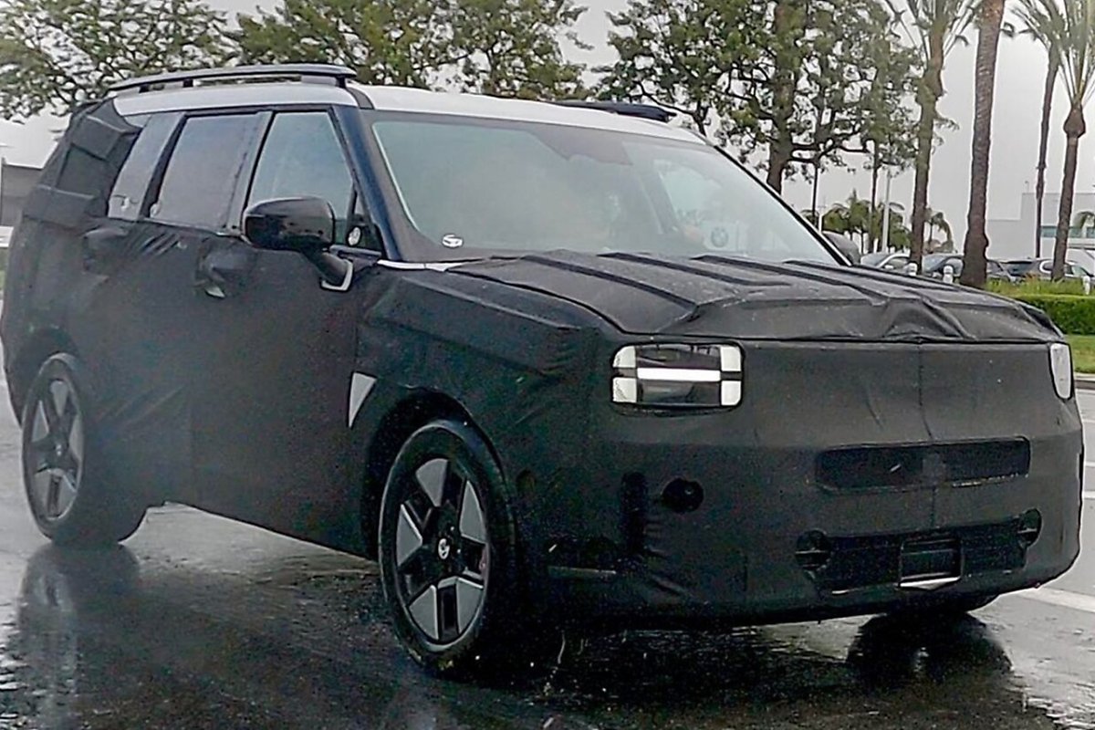 현대자동차 싼타페 풀체인지 위장막 테스트카