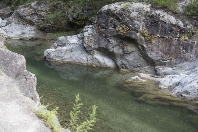 삼척 덕풍계곡: 트레킹과 절경의 조화