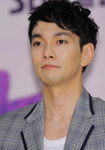 이규한 최여진