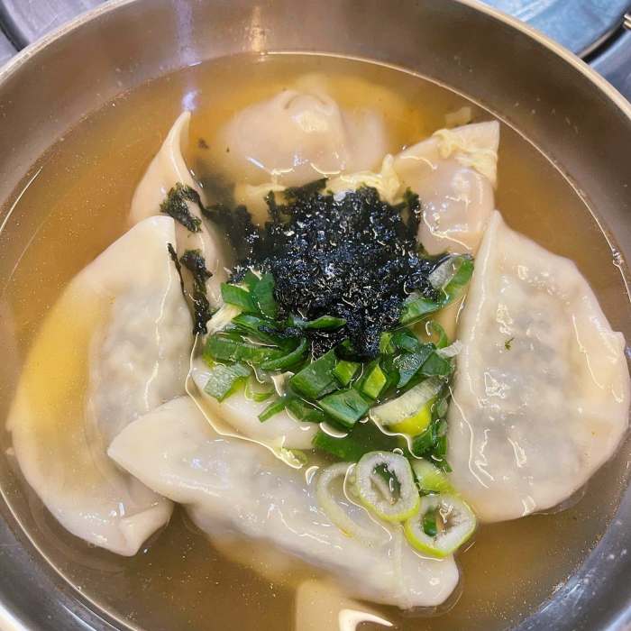 제209회 놀라운토요일 백종원 골목식당 시래기 얼큰 만두국 차태현 유연석 추천 놀토 서울 중곡제일시장 맛집 소개