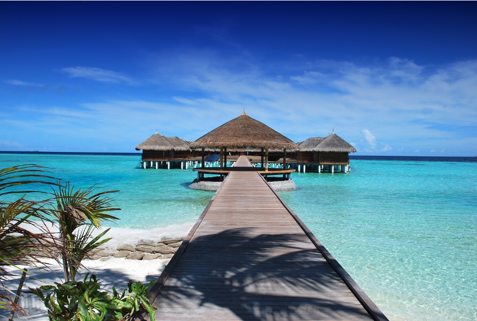 몰디브 꿈의 여행지에서 즐기는 완벽한 휴식과 탐험