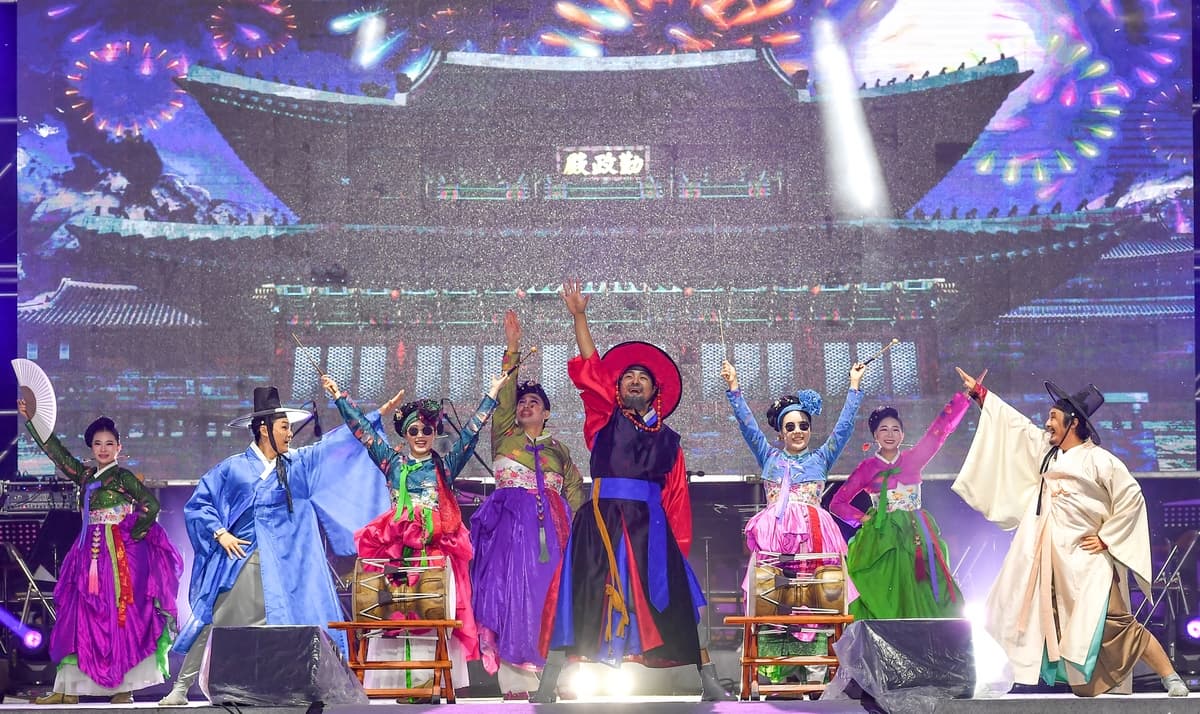 지역 축제 및 행사 소개: 잘 알려지지 않은 소규모 지역 축제를 즐기는 방법