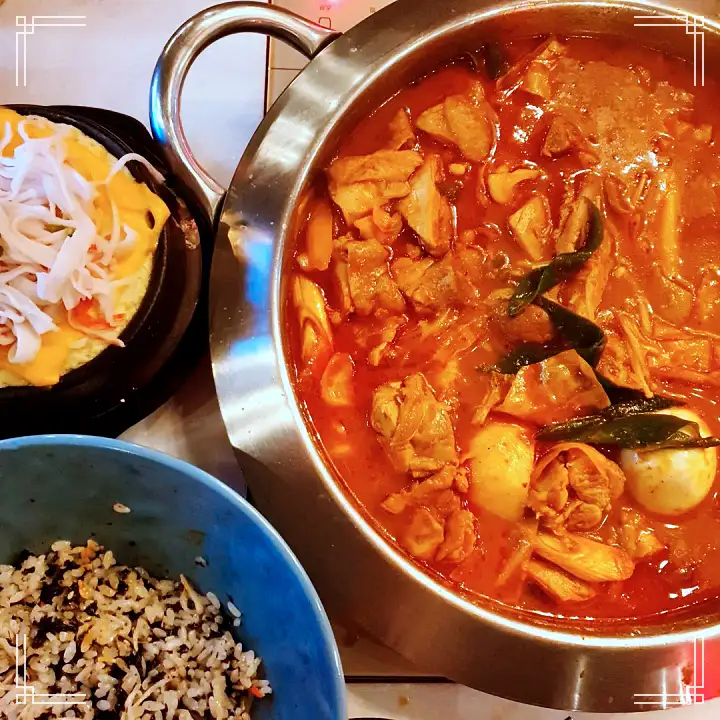 토요일은 밥이좋아 군포 산본 닭볶음탕 맛집 투움바 로제 차돌 닭도리탕 곱도리탕 닭떡볶이 게살볶음밥 현지인 추천 토밥 좋아 방송정보