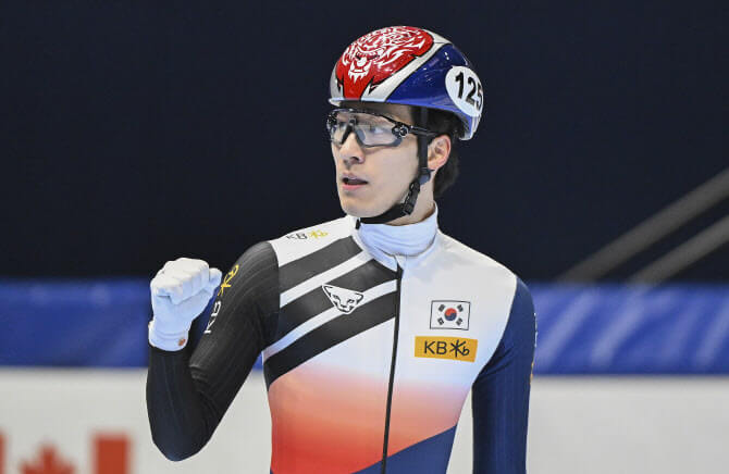 황대헌 선수가 금메달 확신이 찬 모습