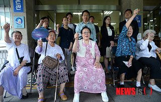 박유하 제국의 위안부 특별공로상 수상 논란