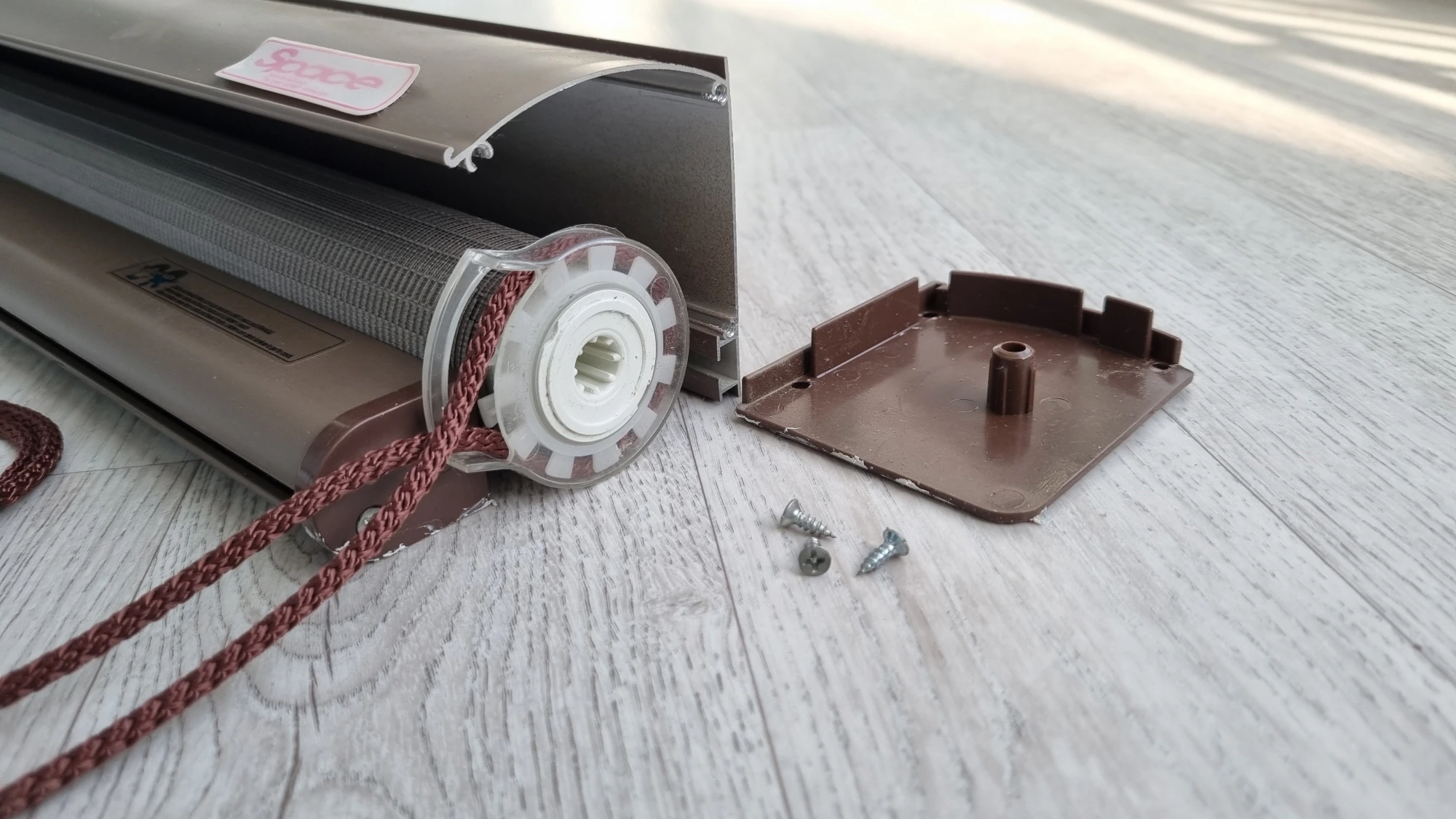 블라인드 커버 열린 모습