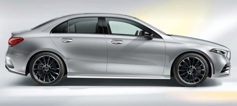 벤츠-A클래스-세단-측면