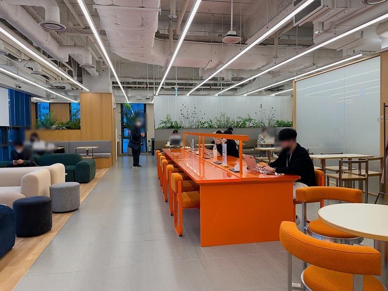 패스트-파이브-서울역-라운지