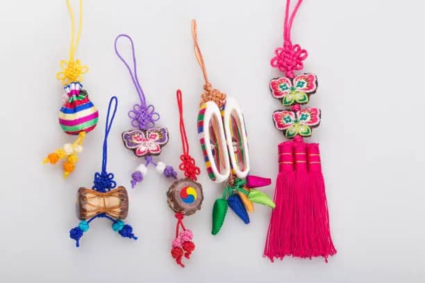 한국의 전통 공예품: 색동 저고리