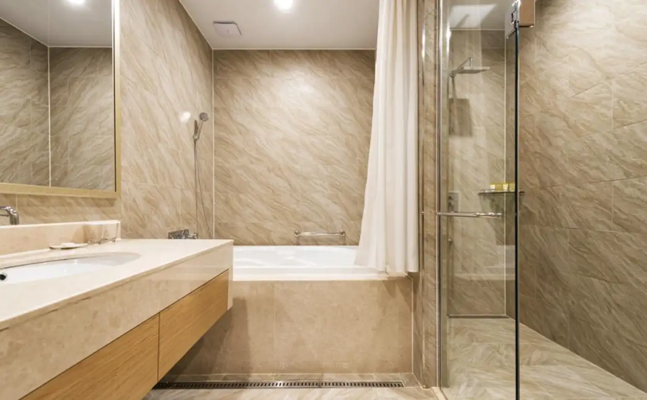 골드리버호텔-리버-스위트-욕실