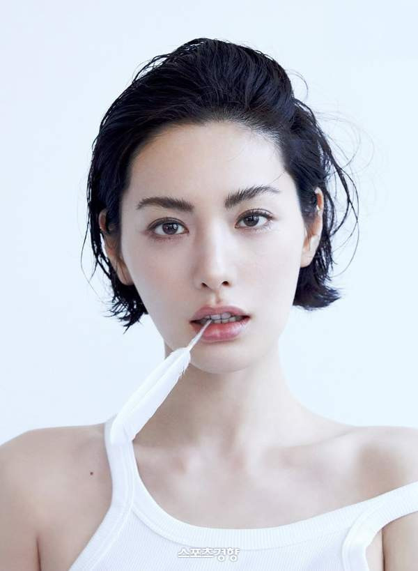 나나 자택 강도 피해 사건의 전말: 법정의 눈물과 '전참시' 가스총 일상, 그리고 정당방위의 진실