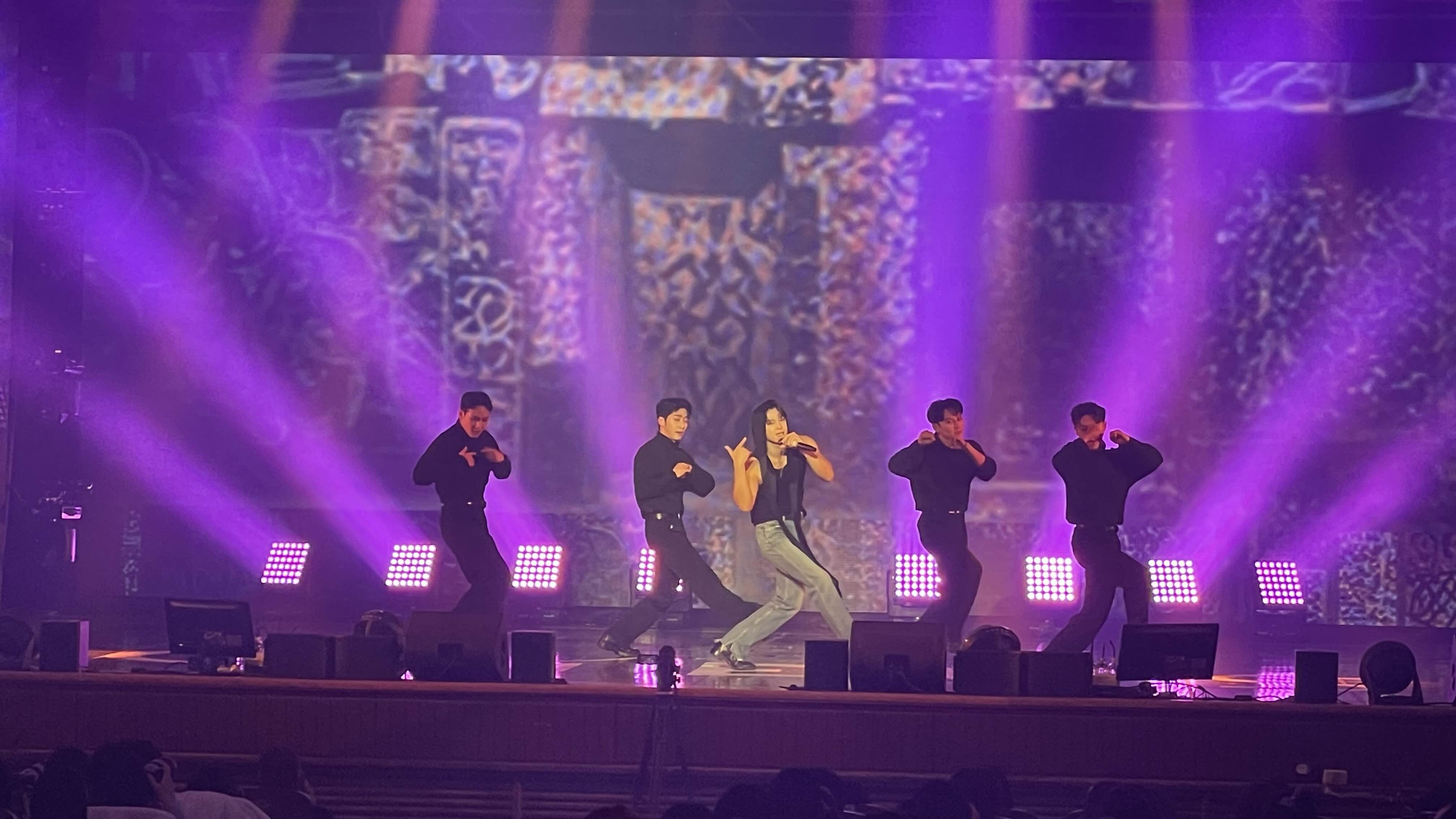 원어스(ONEUS) 이도 솔로곡 sun goes down