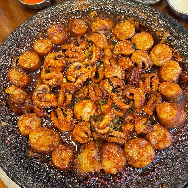 잠실 야구장 근처 맛집 먹거리 추천 정담옥 퐈이어스시 쭈꾸미도사 이화옥 후레쉬빌 요리하는남자 잠실장어와 한우 샤오롱바오 중앙해장 케르반 코엑스몰점