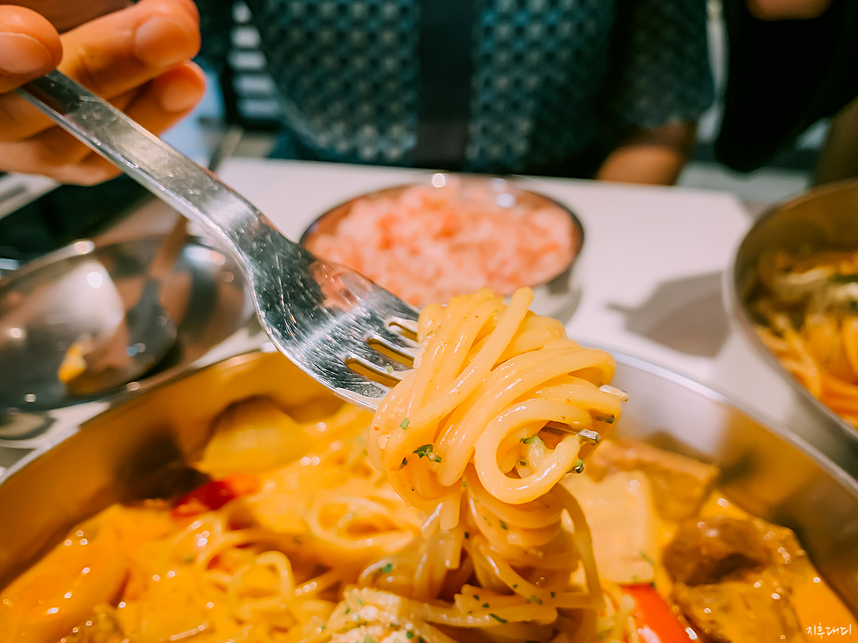 레드 크림 파스타