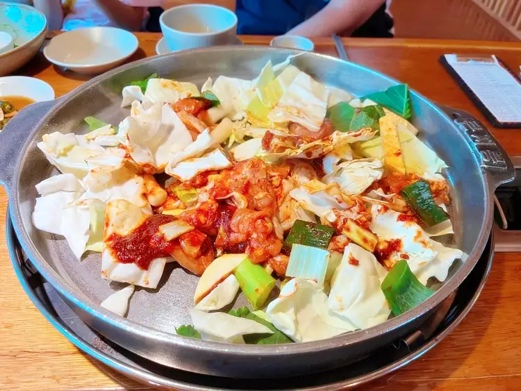 제26회 토요일은 밥이좋아 토밥즈 비빔막국수와 함께 먹는 육즙과 채즙의 향연 철판닭갈비 맛있는 식당 춘천 닭갈비 맛집 추천