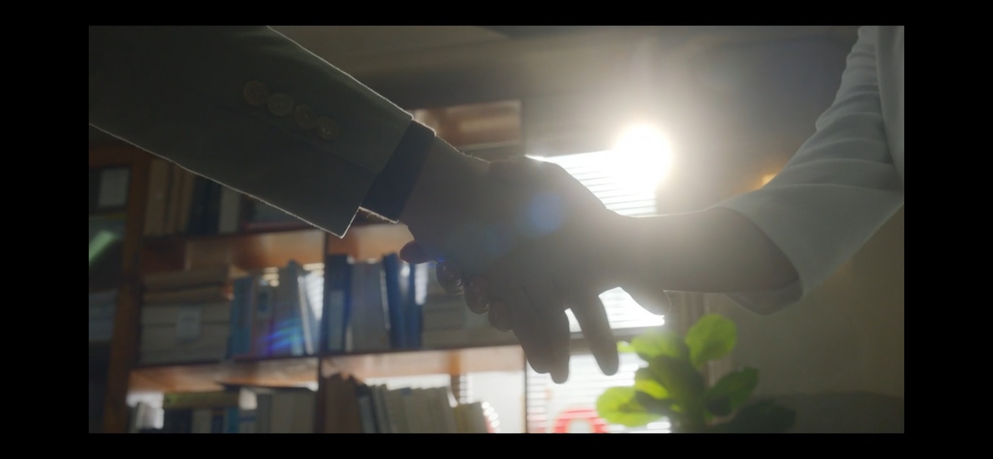 신성한, 이혼 1화 다섯 번째