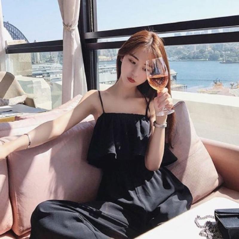 여자 여름 바캉스룩 비치룩 가슴 프릴 점프수트