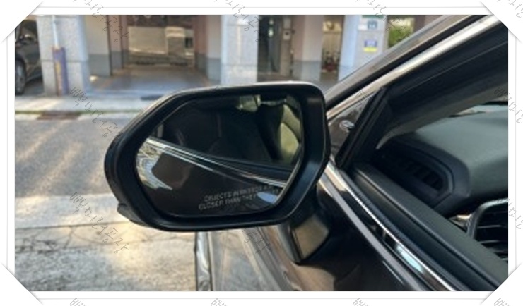 캠리 8세대 사이드미러 거울부 수리전(좌) 프레임교체(중) 수리 후(우) 