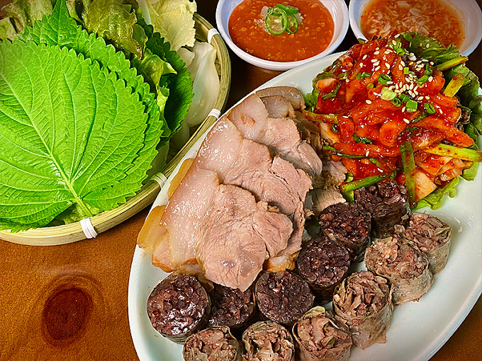 논현 영동시장 국수 보쌈 '원할머니'