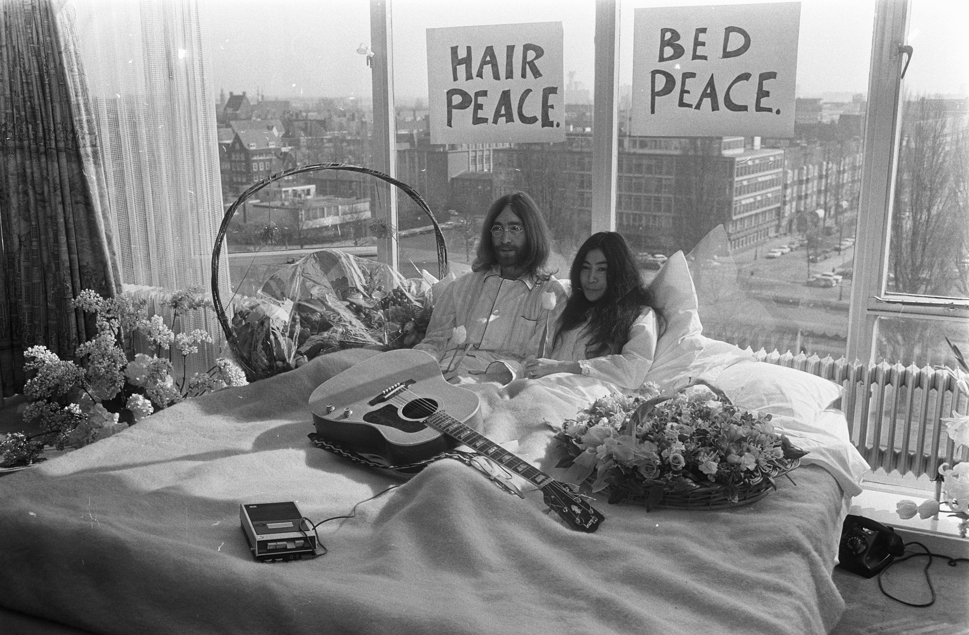 AI로 다시 태어난 비틀즈&nbsp;마지막&nbsp;곡 'Now&nbsp;and&nbsp;Then' 최초 공개 VIDEO: Listen to The Beatles&lsquo; Newly Released Final Song &rsquo;Now and Then&rsquo;