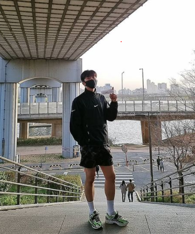 임영웅 발목부상