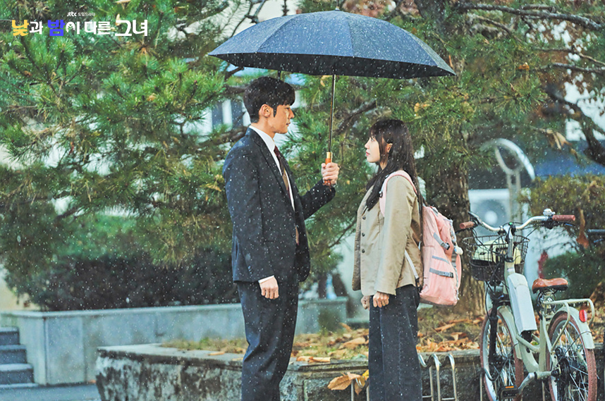 낮과 밤이 다른 그녀 몇부작 재방송 OTT 시청률 줄거리