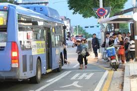 강원도 광역버스 청년 할인제-버스정류장