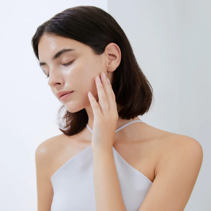 봄철 피부 트러블 원인과 해결법 ❘ 올바른 클렌징 &amp; 보습 관리