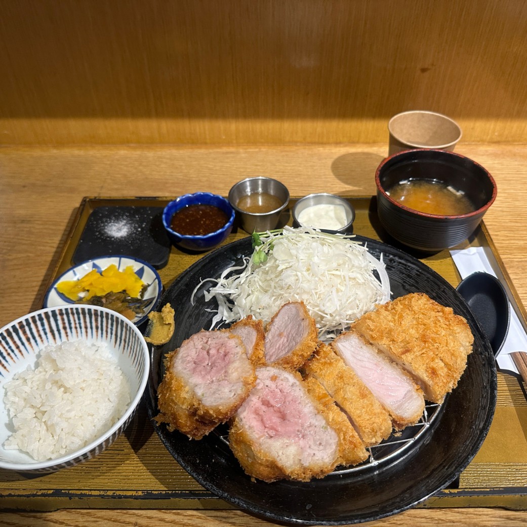 합정 크레이지카츠 메뉴 이미지