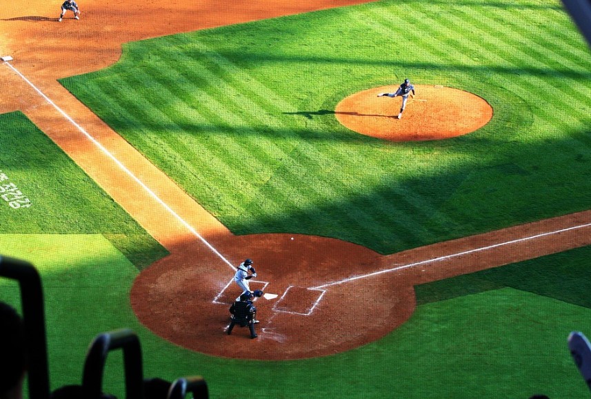 부산 문화누리카드 100%활용하여 야구경기 즐기는 모습