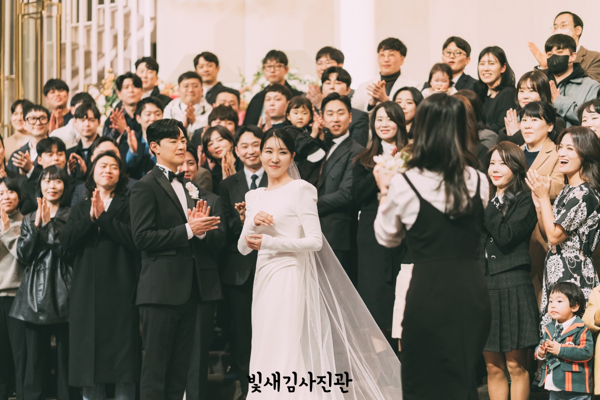 소풍컨벤션웨딩 라온제나홀 본식스냅 서브스냅 35