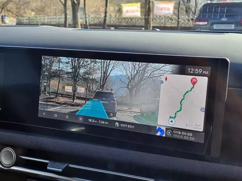 낮 1시, 군위 어딘가로 더 뉴 투싼을 이끌었습니다.