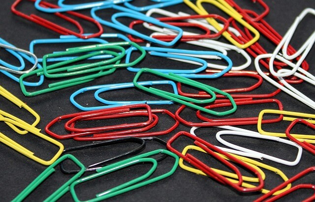 한국 전통 채색화에서 전통 석채와 현대 안료의 재료 차이 비교