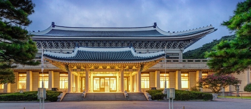 청와대-본관-외부-전경