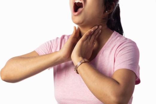 목 안에 이물감 있는 듯한 느낌, 혹시 후두 문제?